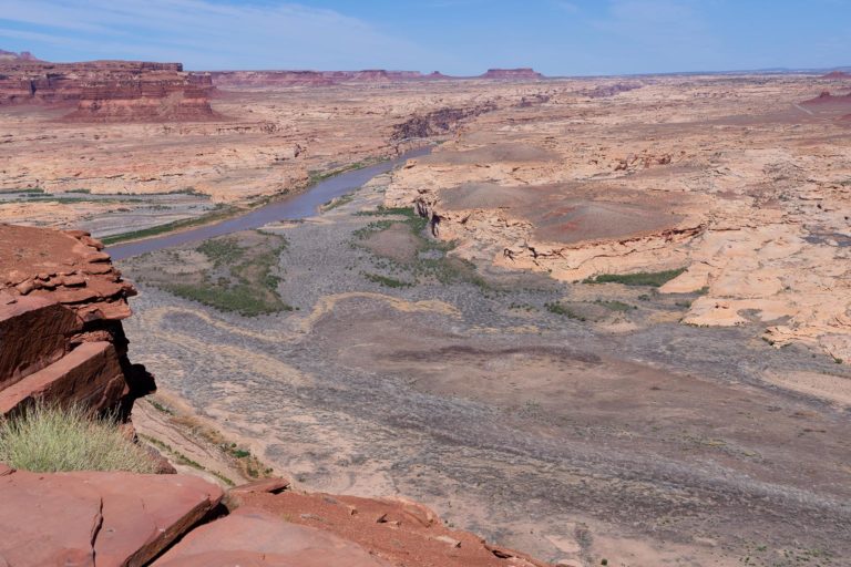 Drought on the Colorado River at Lake Powell 's Hite Crossing Bridge due to climate change.