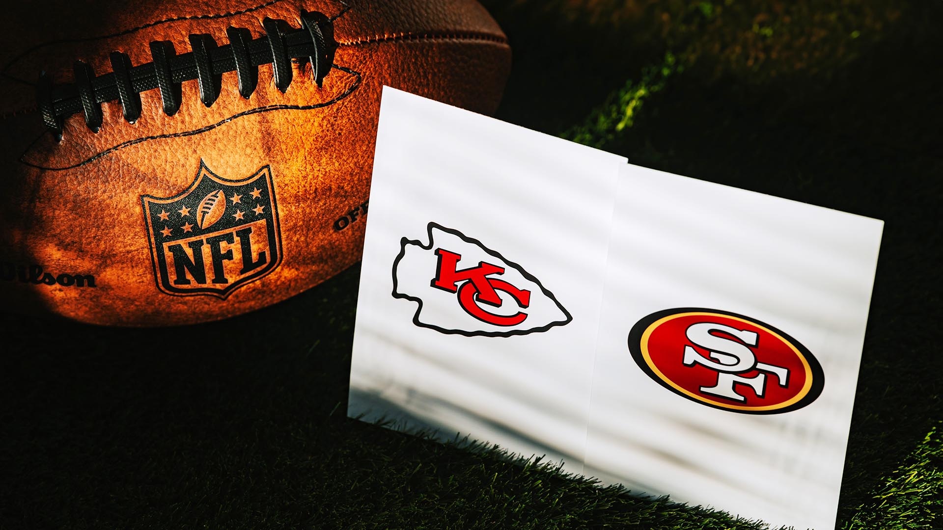 Super Bowl LVIII, the 58th Super Bowl, Kansas City Chiefs vs. The San Francisco 49ers at Allegiant Stadium. NFL finals, Vince Lombardi Trophy Silhouette