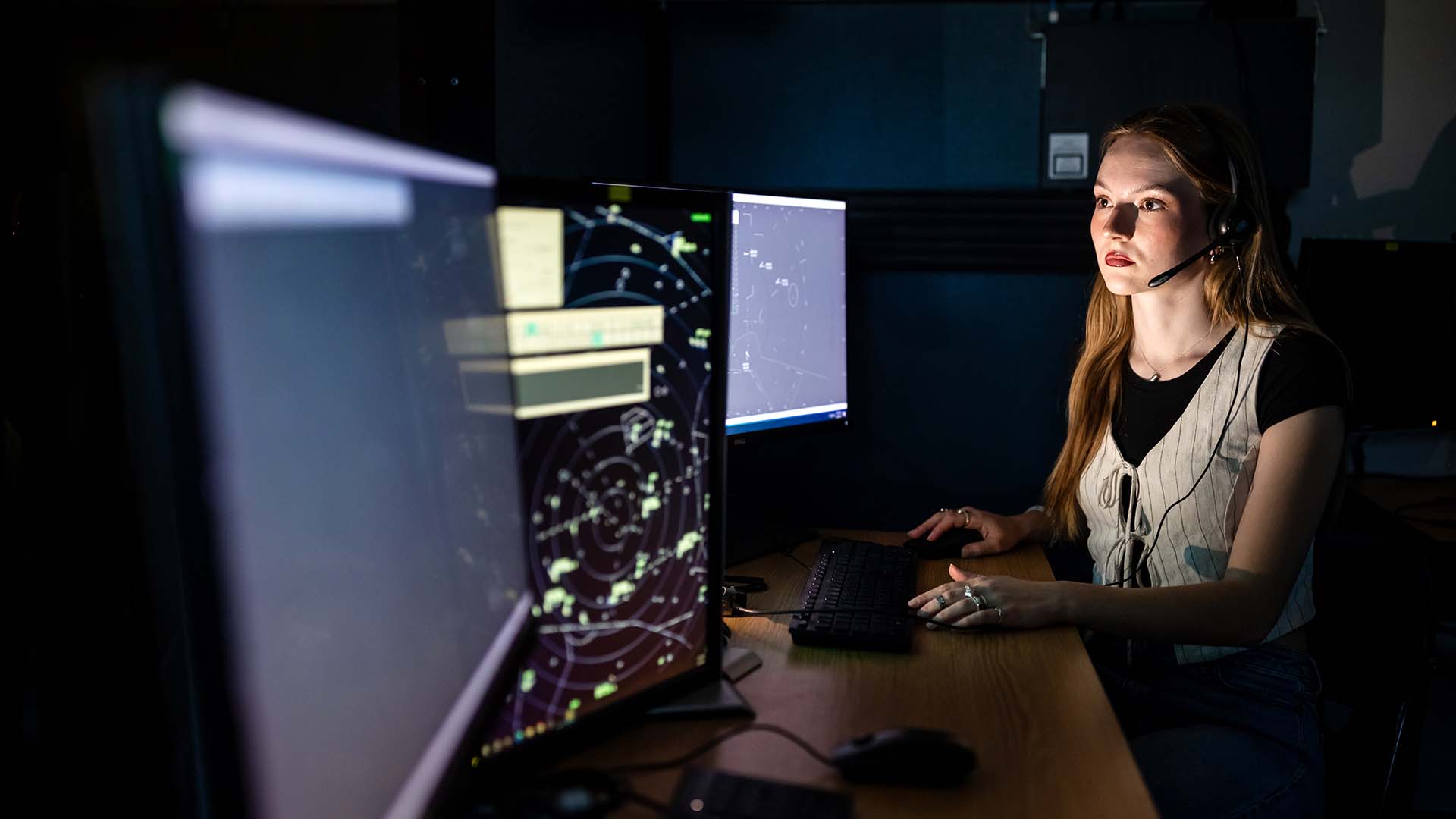 19-year-old graduate charts a course toward a career in air-traffic control