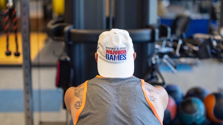 Auston Duncan works out